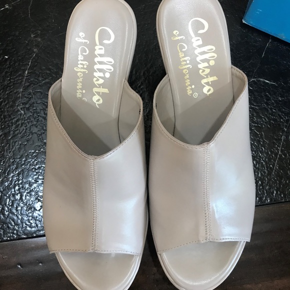 Callisto of California Maeve Wedges Size 8M - Picture 3 of 8